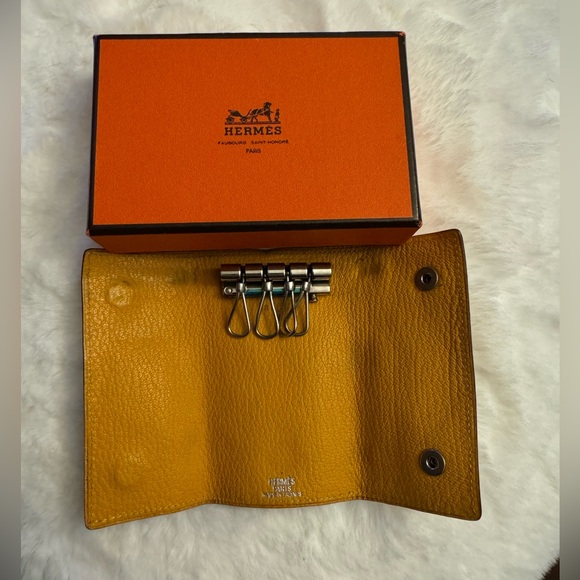 Authentic HERMES Key Case - Picture 3 of 9
